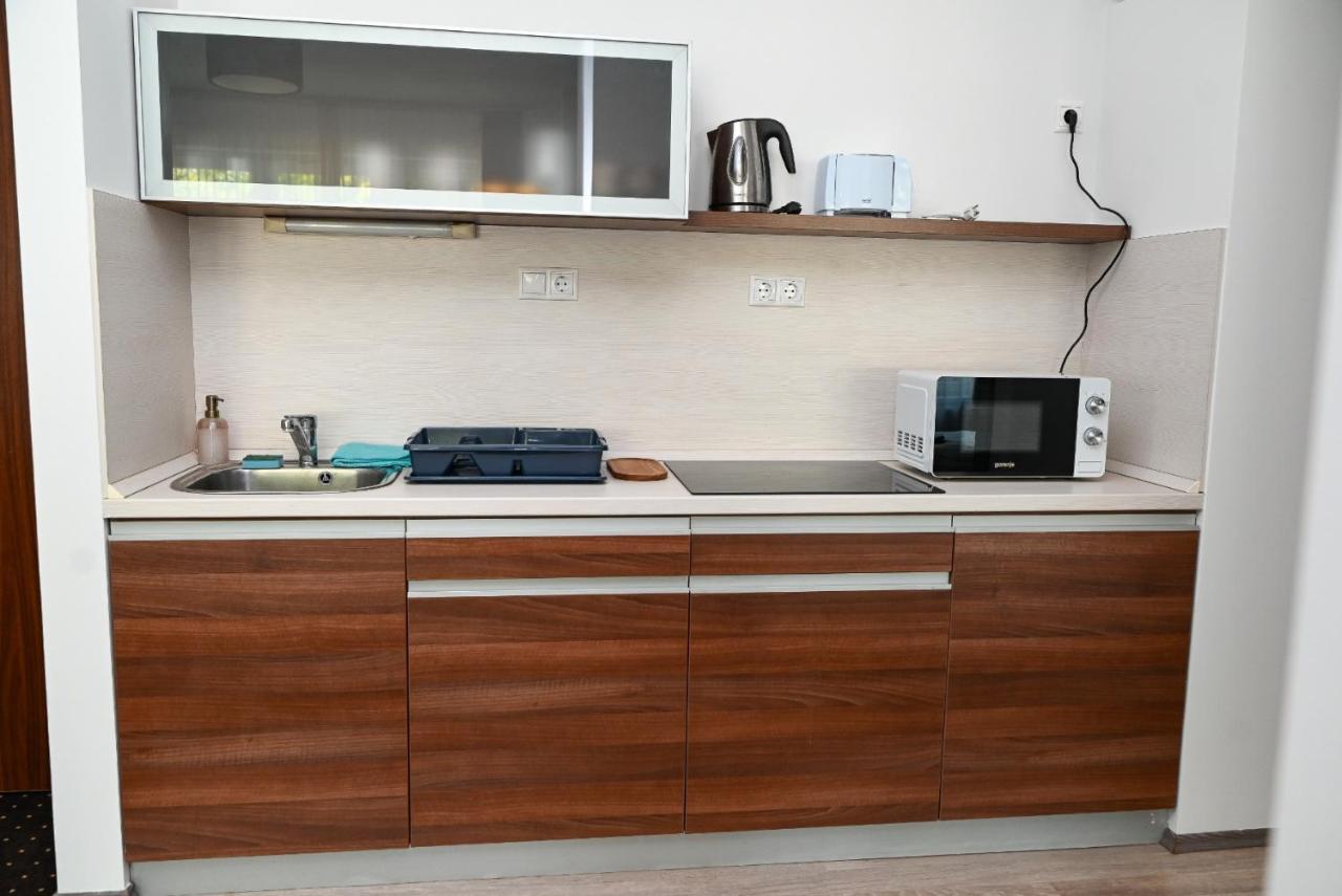 Lara Five Apartamento Hajdúszoboszló Exterior foto